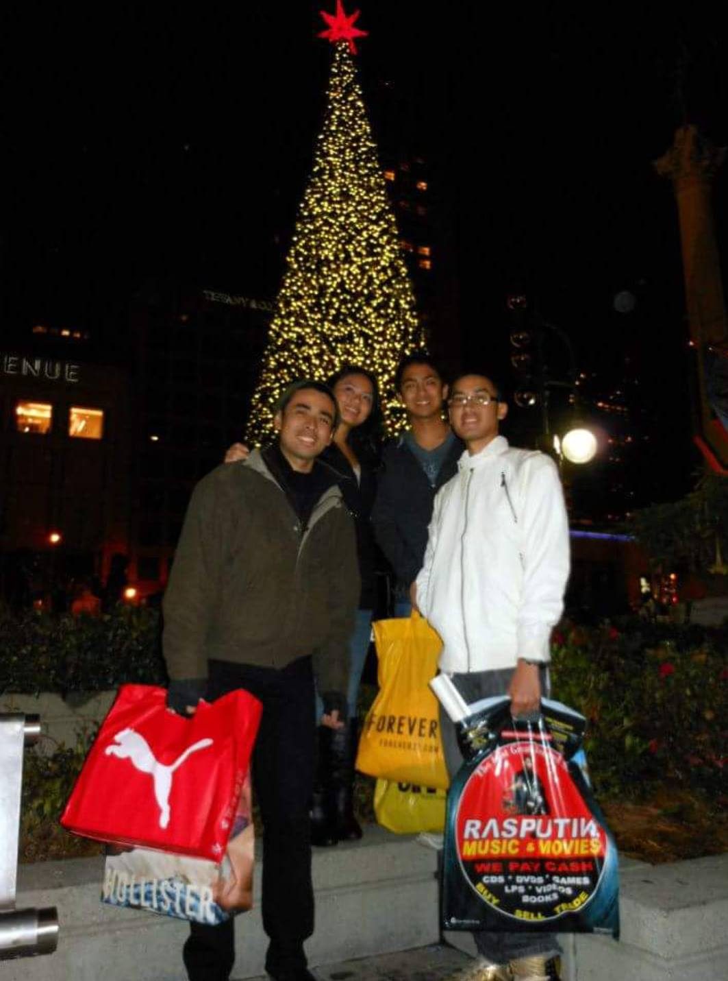 The author (left) with cousins in Union Square in San Francisco. 