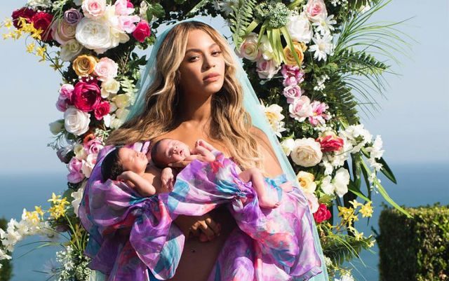 Beyoncé merilis foto perdana anak kembarnya