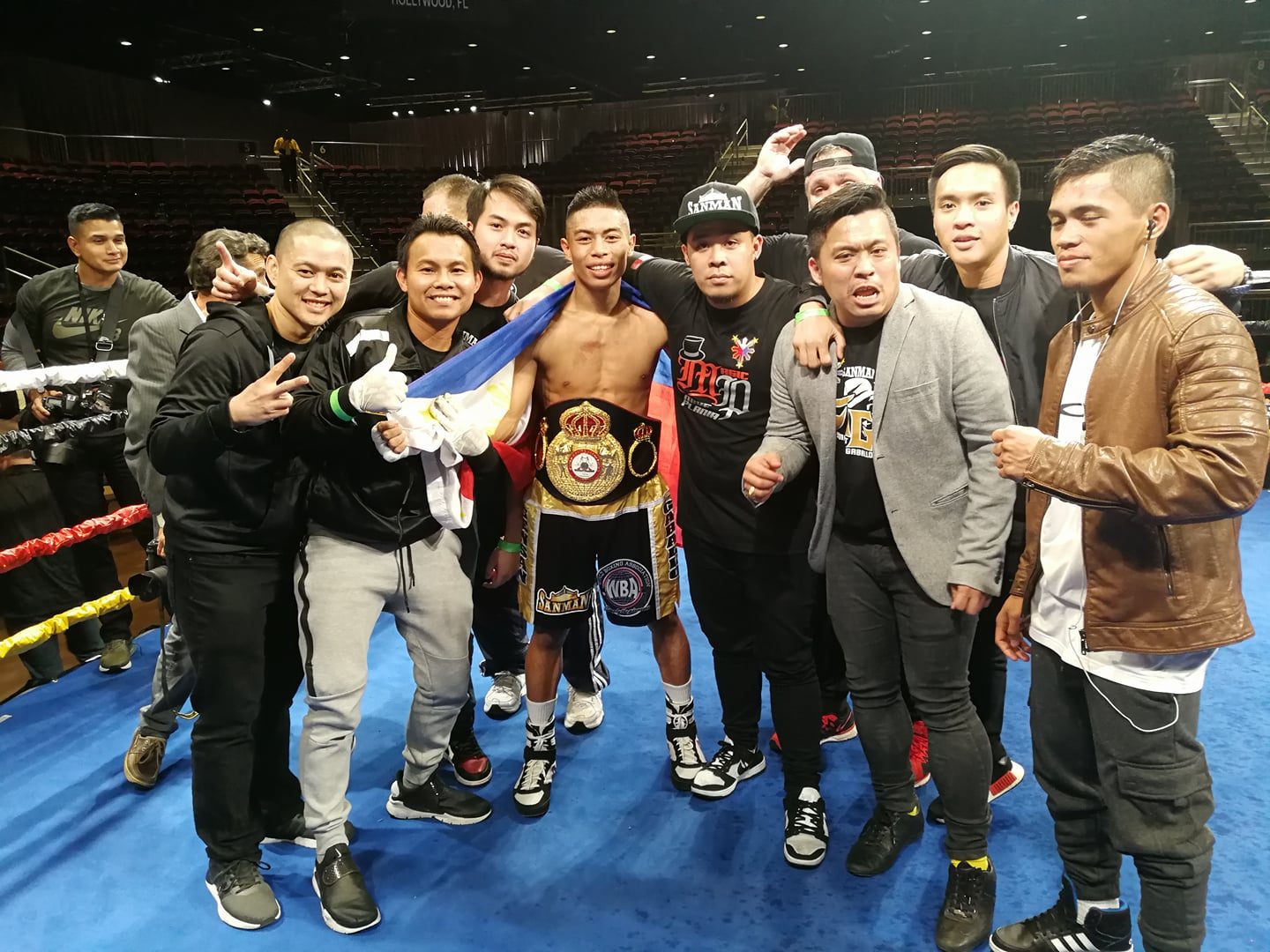 Filipino boxer Reymart Gaballo wins interim WBA bantamweight title