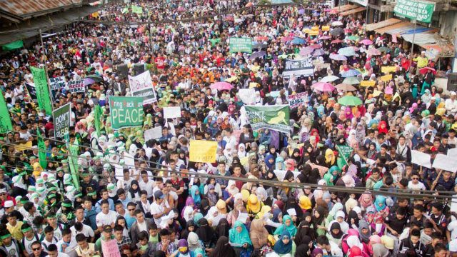 Hundreds join peace rallies in support of Bangsamoro law