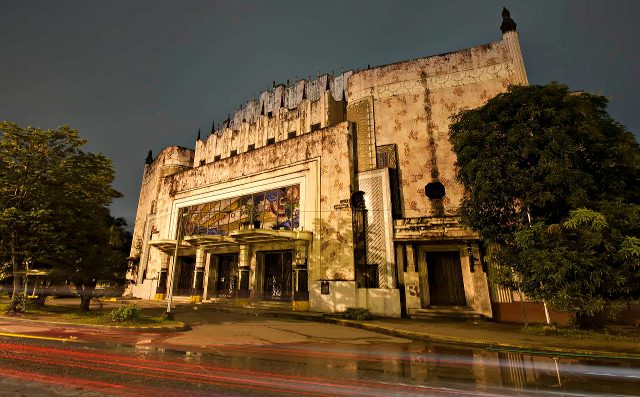 NCCA gets approval to buy Manila Metropolitan Theater