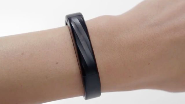 Jawbone sells fitness tracker inventory to reseller – report
