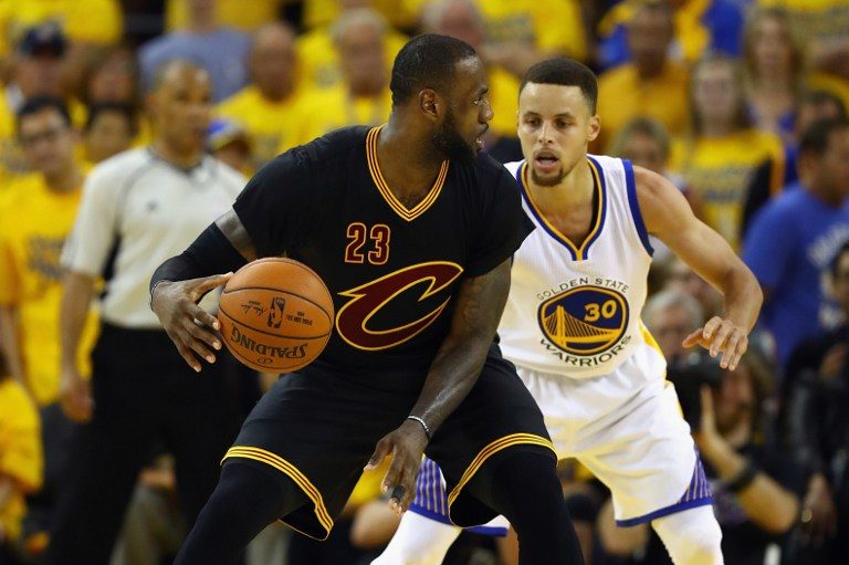 Warriors say Curry will miss Christmas showdown with Cavs