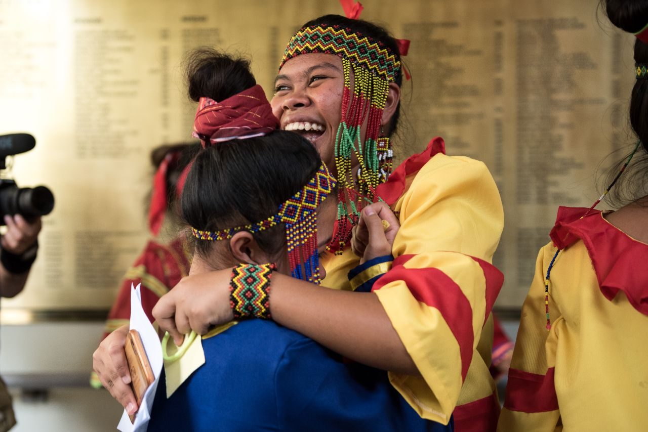 SUPPORT. Grade 10 student Katkat embraces an emotional Manilyn. Photo by Pau Villanueva/Rappler 