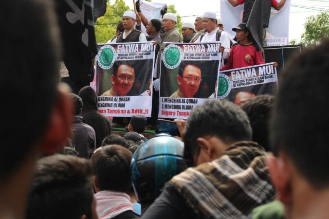 Ratusan umat Islam Solo ikut unjuk rasa 4 November di Jakarta