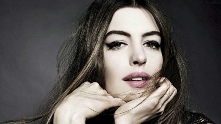 THE PLAY'S THE THING. Anne Hathaway stars in new play 'Grounded.' Photo from Facebook