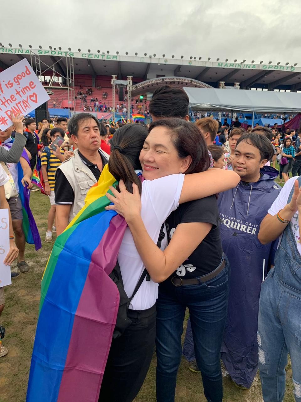 'FREE MOM HUGS.' Senator Risa Hontiveros, a known champion of the LGBTQ+ community, gives free hugs to attendees of the 2019 Metro Manila Pride March. Photo from Hontiveros' office 