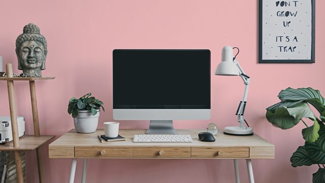 #HustleEveryday: Setting up your home office while under quarantine