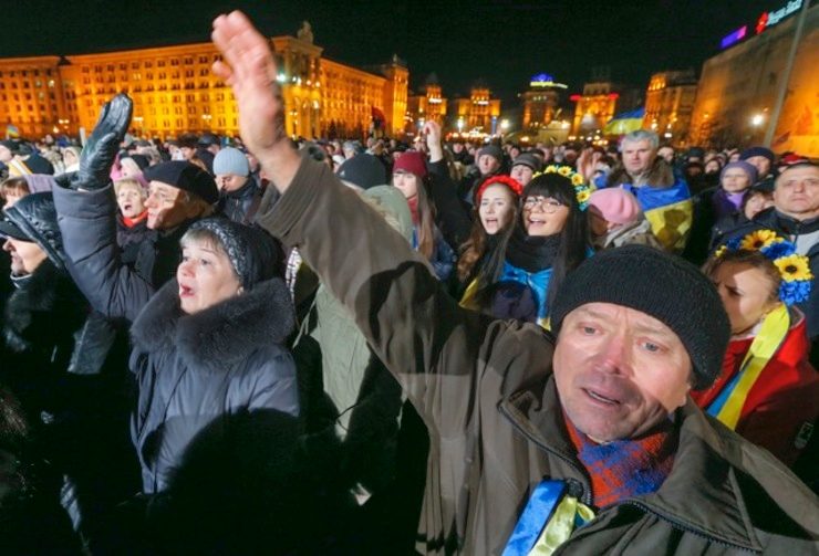 Ukraine declares NATO ambition on protests anniversary