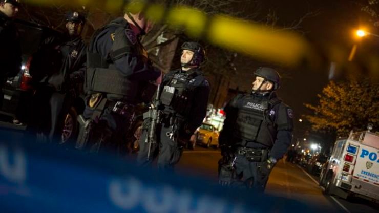 Gunman kills two New York City police officers
