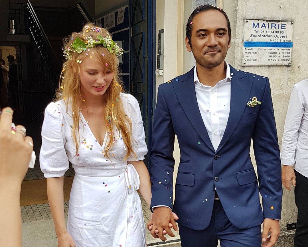 Ario Bayu menikah dengan Valentine Payen di Prancis