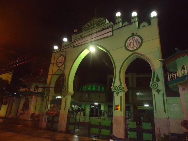 Masjid Kemayoran di Jalan Indrapura, Surabaya, Jawa Timur. Foto oleh Kartika Ikawati/Rappler  