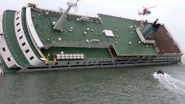 Video shows S. Korea ferry captain escape sinking ship