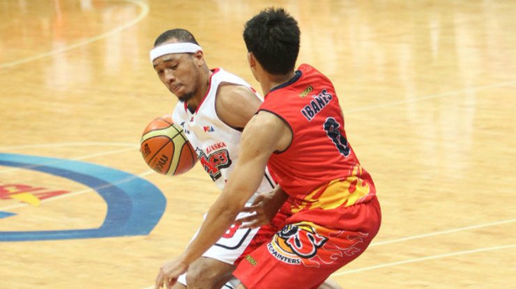 Aces draw first blood in semis series vs Elasto Painters