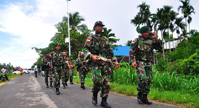 Dibantu TNI, Polri buru pelaku penyerangan Polsek Sinak