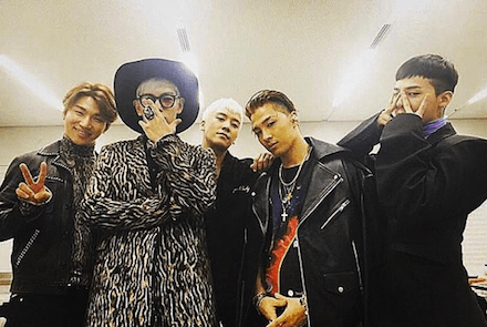 BIGBANG. T.O.P memulai kariernya bersama BIGBANG sejak tahun 2006 lalu. Foto dari akun Instagram choi_seung_hyun_tttop 