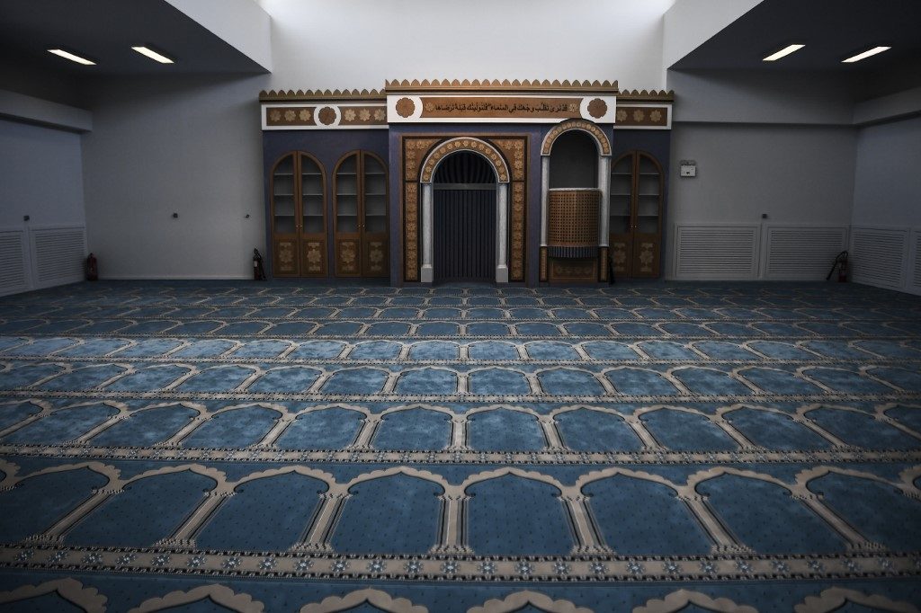 Coronavirus delays Athens mosque opening