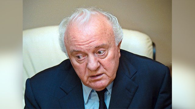 Former Georgia president Eduard Shevardnadze dies