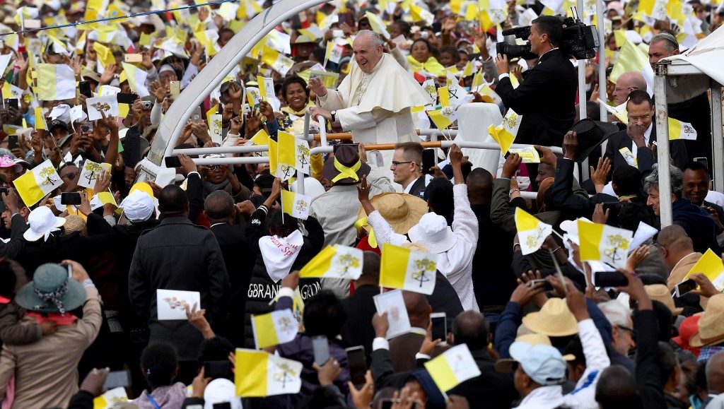 Million turn out for Pope Francis Madagascar mass