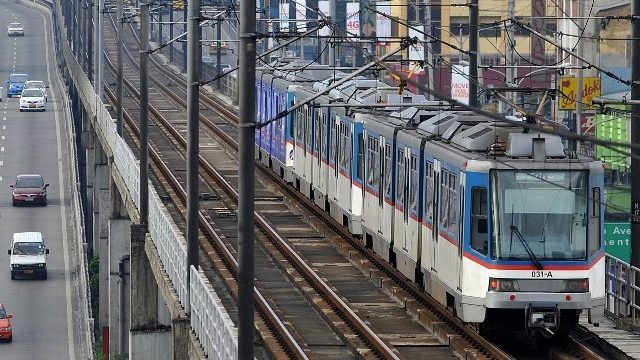 DOTC to get new MRT3 trains starting January 2016