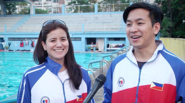 Anne Biemann (L) and Christopher 'Topz' Policarpo are members of the Philippine underwater hockey team. Photo by Rappler 