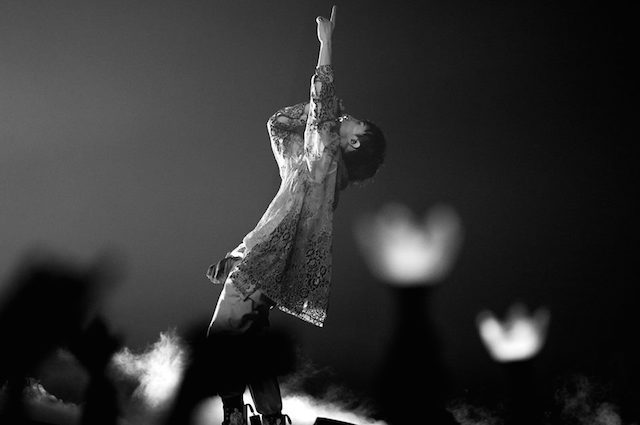 SAKSIKAN: G-Dragon menyapa penggemar di Indonesia jelang konsernya