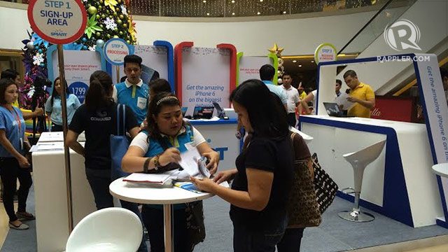 POP UP, The Smart iPhone 6 pop-up booth in SM Megamall. Photo by Rappler