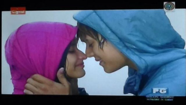 NOSE TO NOSE. Xander Grande (Enrique Gil) promises forever to Agnes Calay (Liza Soberano). Screengrab from ABS-CBN  