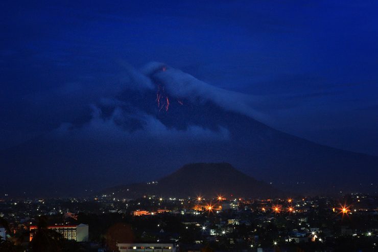 Albay restricts tourism activities around Mayon