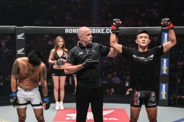 ONE FC: Pinoy MMA bet Rocky Batolbatol yields to Christian Lee