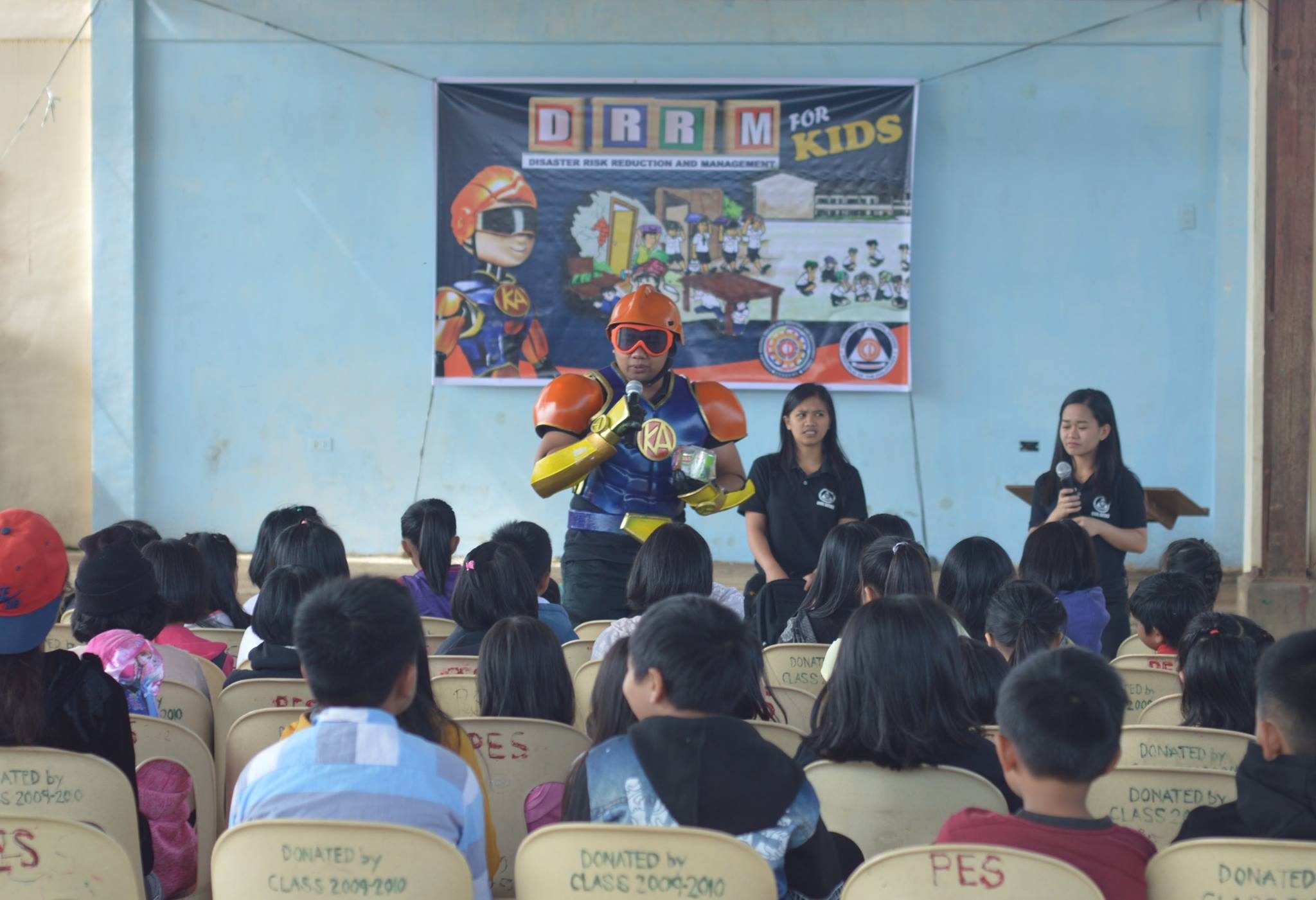 ALWAYS READY. In this file photo, OCD-CAR's Kapitan Alerto teaches Puguis Elementary School students about disaster preparedness. Photo courtesy of OCD-CAR 
