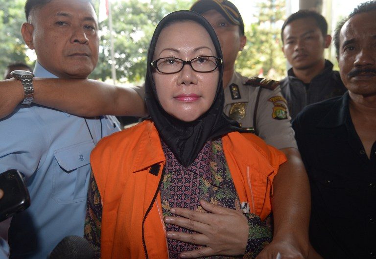 CONVICTED. Banten Governor Ratu Atut Chosiyah arrives in court prior to the announcement of the verdict in her trial on September 1, 2014. Photo by Adek Berry/AFP
