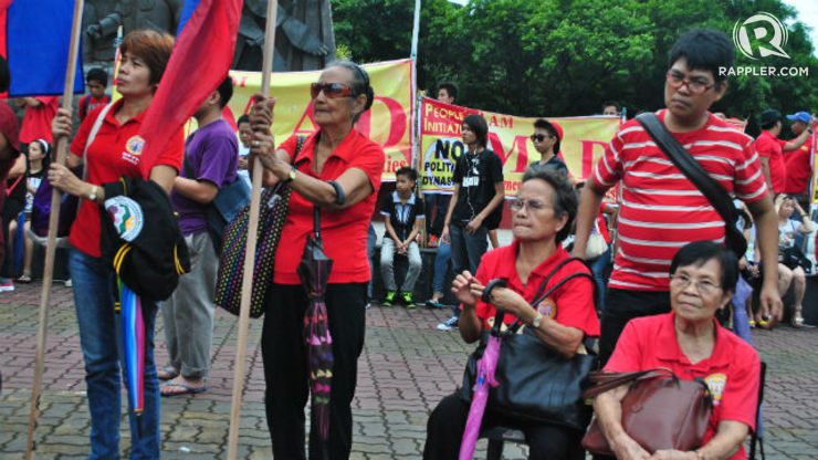 NEVER TOO OLD. Senior citizens also take part in the fight against corruption. Photo by Christelle Delvo/ Rappler