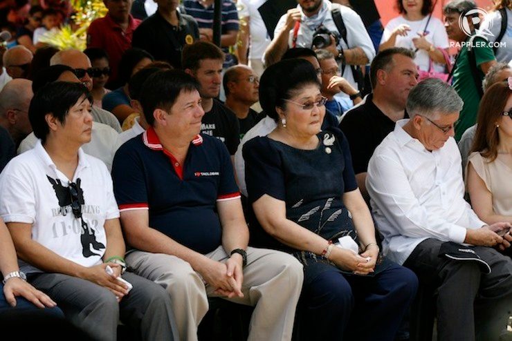 'REMEMBERING.' Mayor Alfred Romualdez is flanked by cousin Senator Ferdinand 'Bongbong' Marcos Jr and aunt former First Lady Imelda Marcos. Photo by Ben Nabong/Rappler