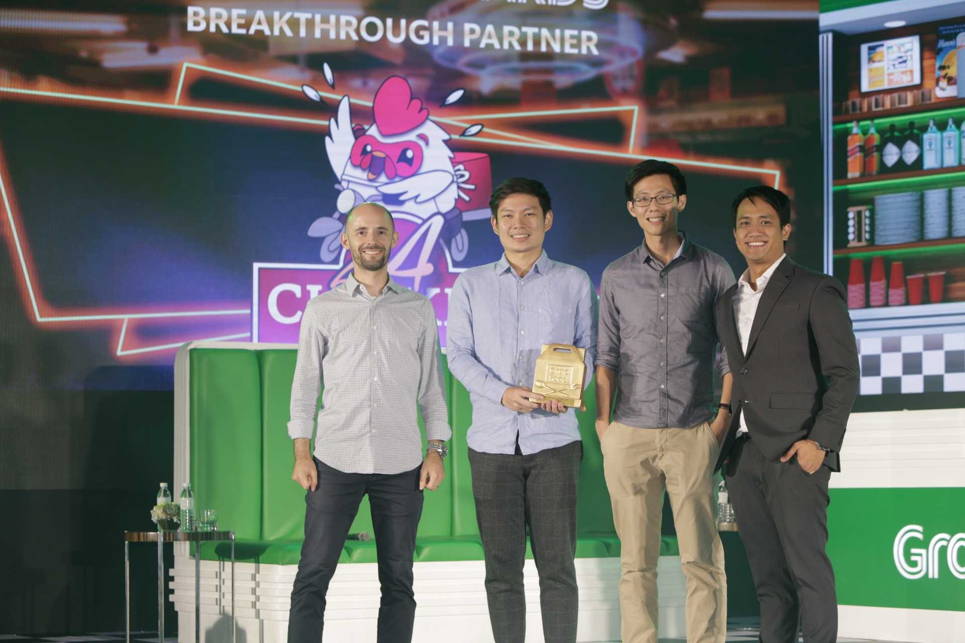 RAPID BUSINESS GROWTH. 24 Chicken owners Jeff Sy and Jeff Uy credit GrabFood for their fast sales growth. Photo by Grab PH 
