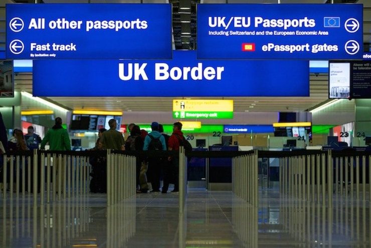 Deputy British PM calls for limits on EU migration