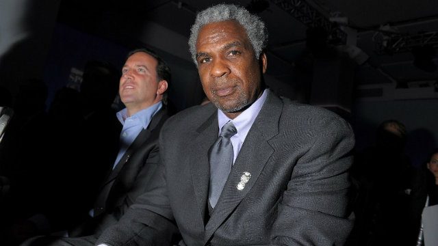Charles Oakley banned from Madison Square Garden for one year