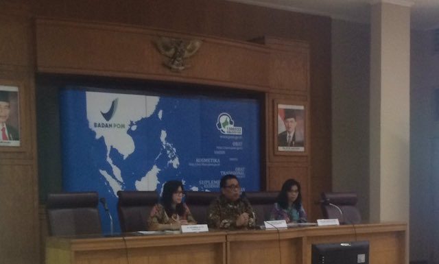 BPOM DAN VAKSIN PALSU. Plt. Kepala BPOM Bahdar Johan memaparkan tentang vaksin palsu di Jakarta, Selasa, 28 Juni 2016. 