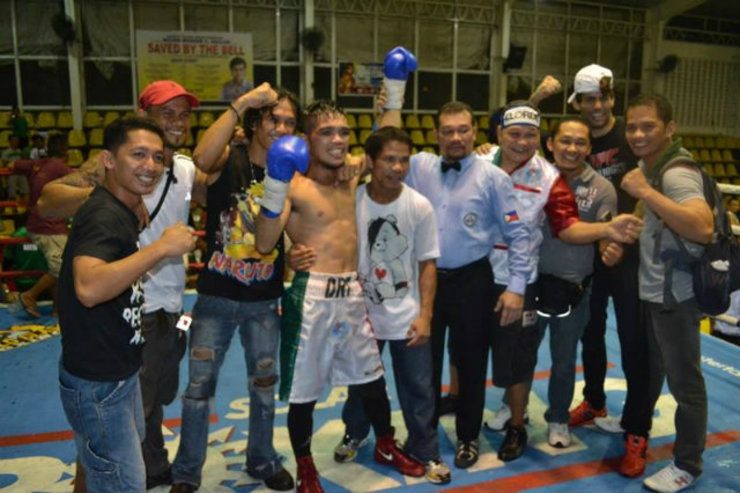 Two Pinoy boxers battle for vacant WBC International title