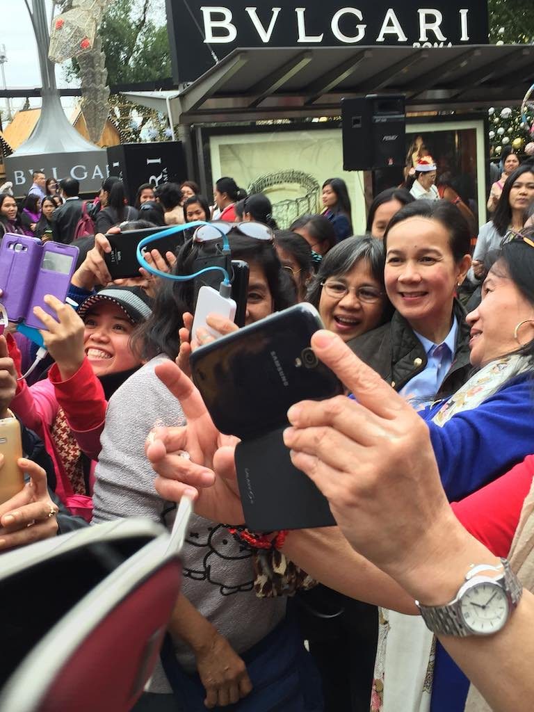 Grace Poe woos OFWs in Hong Kong amid disqualification
