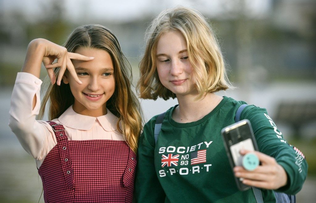 Video stars: Russian child bloggers score millions of ‘likes’