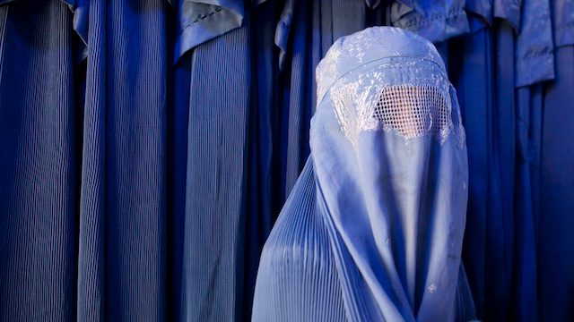 Women not required to cover faces under Sharia, say Pakistan clerics