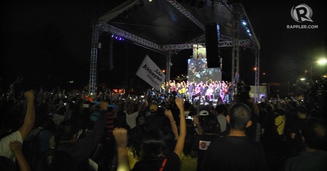 Despite ‘silent’ celebration, thousands relive spirit of EDSA