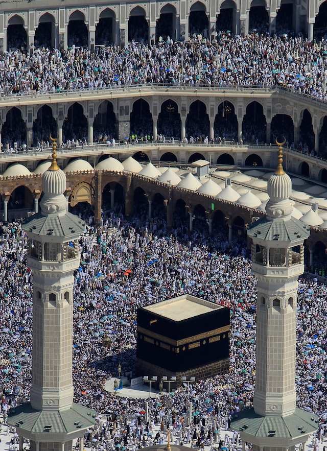 IN A PROPHET'S FOOTSTEPS. An aerial view shows Muslim pilgrims circling around the holy Kaaba located in the center of the Haram Sharif Great Mosque, during the Muslim's Hajj 2012 pilgrimage, Mecca, Saudi Arabia, 27 October 2012. Alaa Badarneh/EPA 