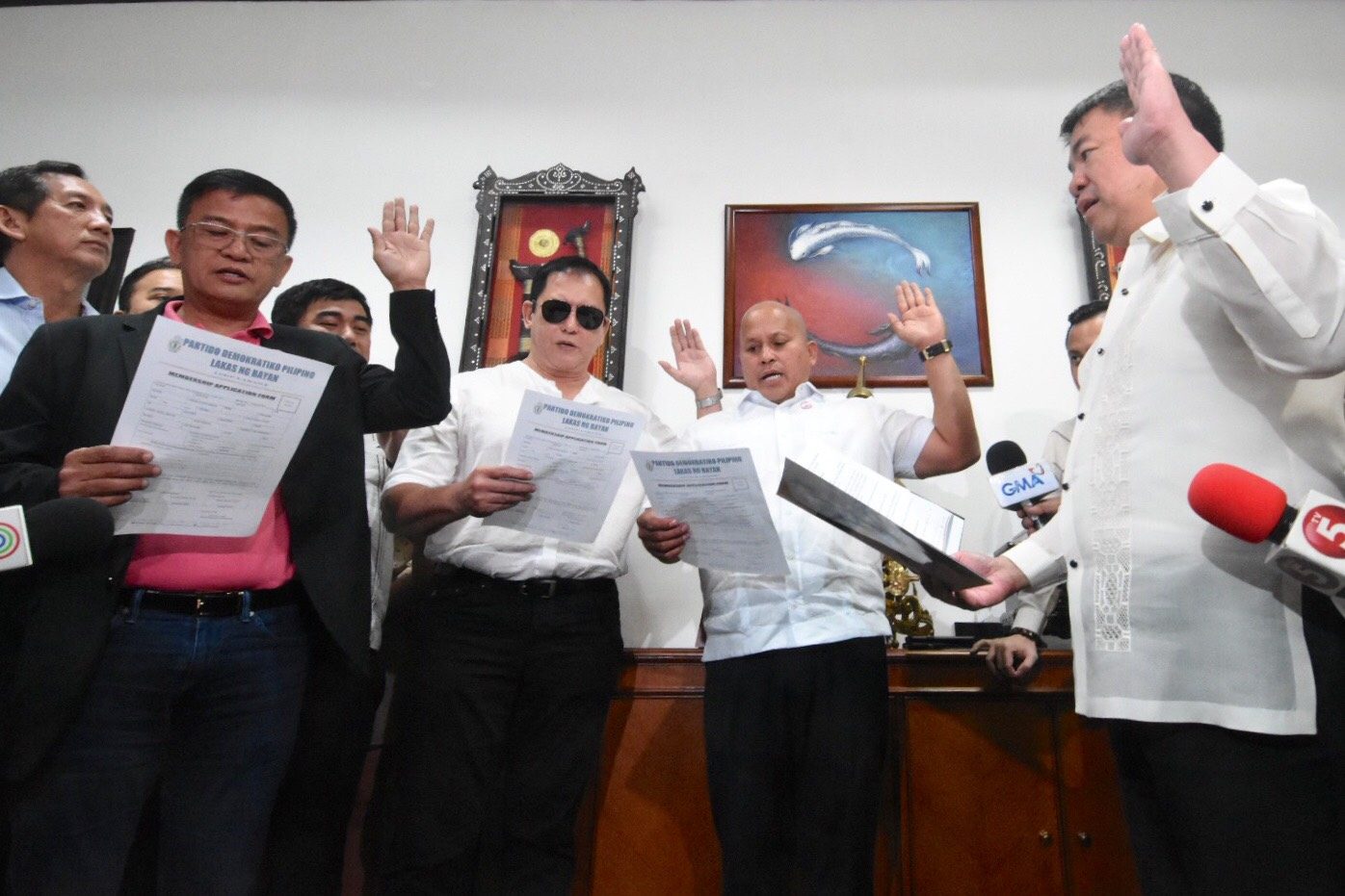 Bato dela Rosa, Faeldon, Phillip Salvador take oath with PDP-Laban