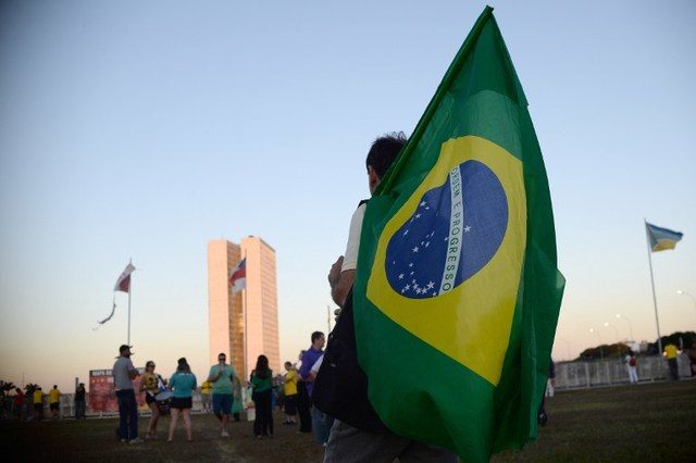 Brazil, a giant in crisis rocked by corruption