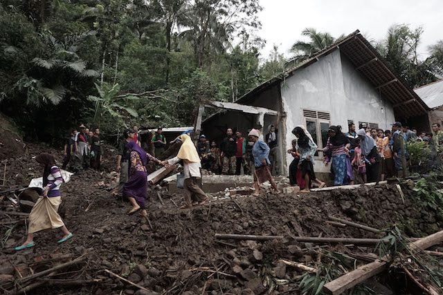ILUSTRASI. Banjir dan tanah longsor mengancam 40,9 juta jiwa di tanah air. Foto oleh Antara/Idhad Zakaria   