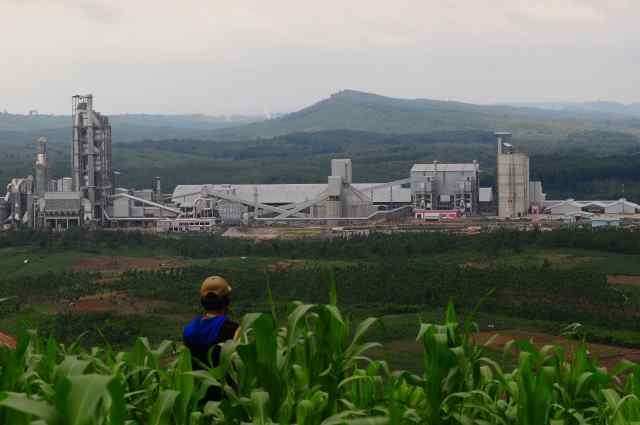 KLHS tak hentikan pabrik Semen Indonesia di Rembang