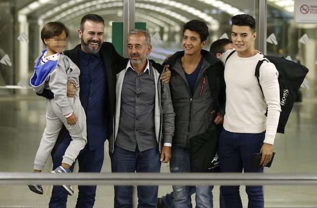 Imigran yang ditendang oleh reporter Hungaria memulai hidup baru di Spanyol