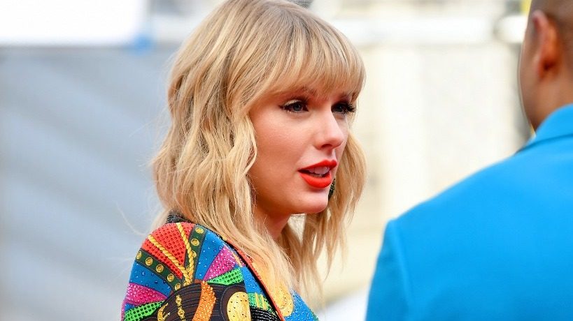 Taylor Swift says former label heads ‘not allowing her’ to perform old songs on TV